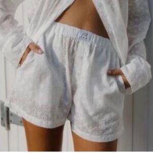 PARKE white eyelet boxer shorts, pockets, women’s size XS